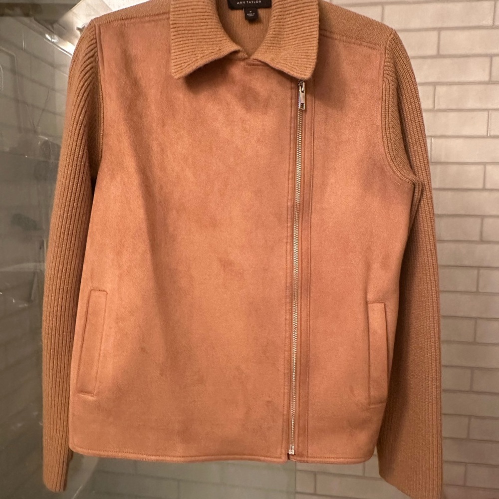 Ann Taylor mixed fabric folded moto. Size M, camel color